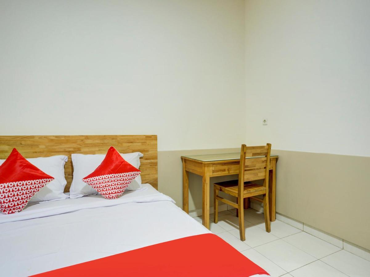 Oyo Flagship 90754 Alamanda Guesthouse Denpasar  Bagian luar foto